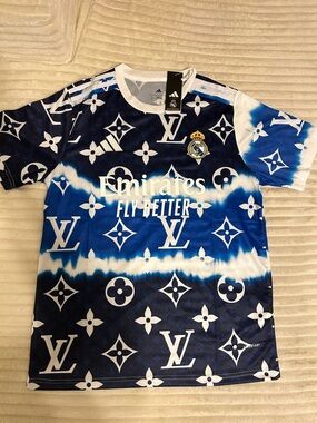 adidas Kids Blue & White Graphic Soccer Jersey - Real Madrid Emblem